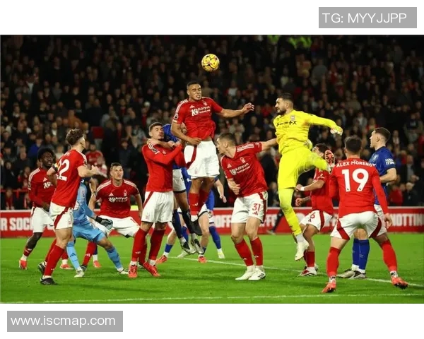 德比队与伊普斯维奇的激烈对决揭示英冠联赛的竞争魅力与球队实力较量